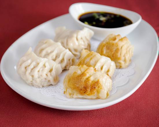 Pan-Fried Dumpling 锅贴